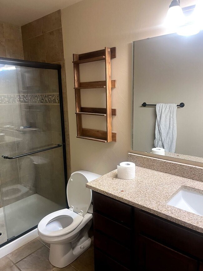 Building Photo - 3 Bed 2 Bath in Bozeman
