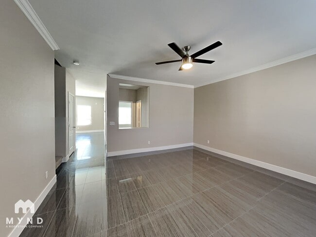 Foto del edificio - 4643 E Rousay Dr