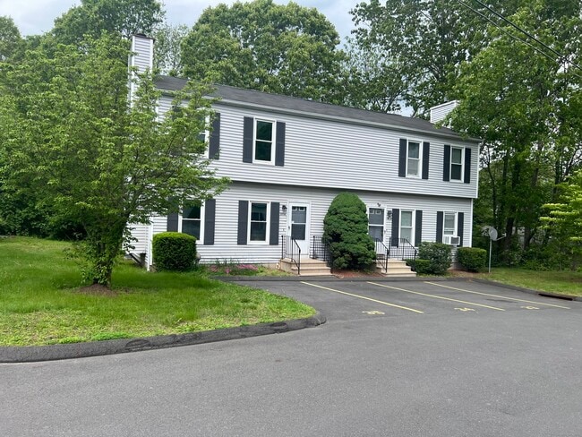 Building Photo - 245 Colonial Ave