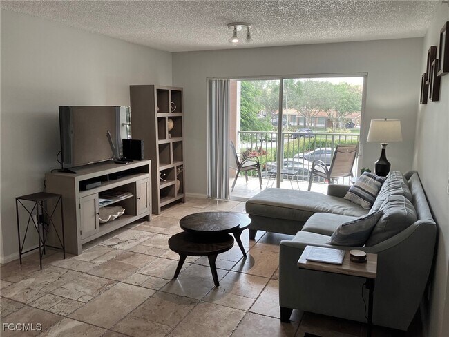 Building Photo - 1185 Wildwood Lakes Blvd