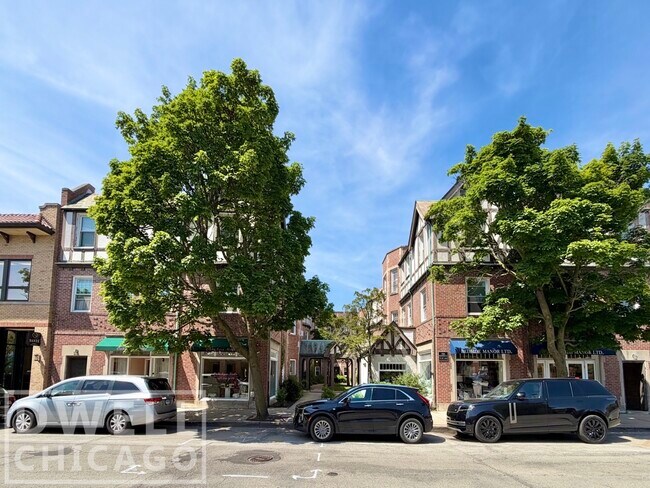 Foto del edificio - 924 Green Bay Rd