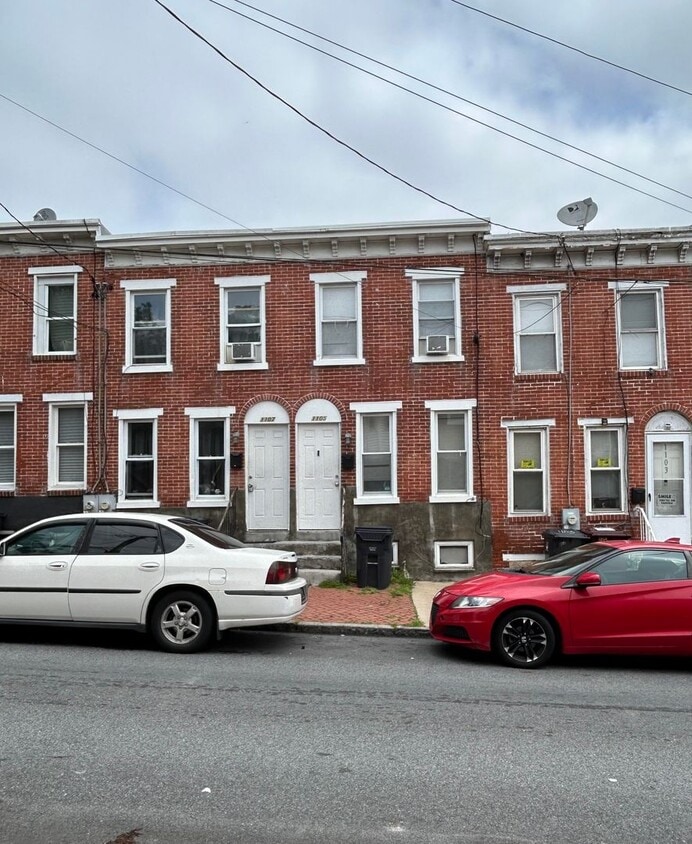 Primary Photo - 1105 Read St