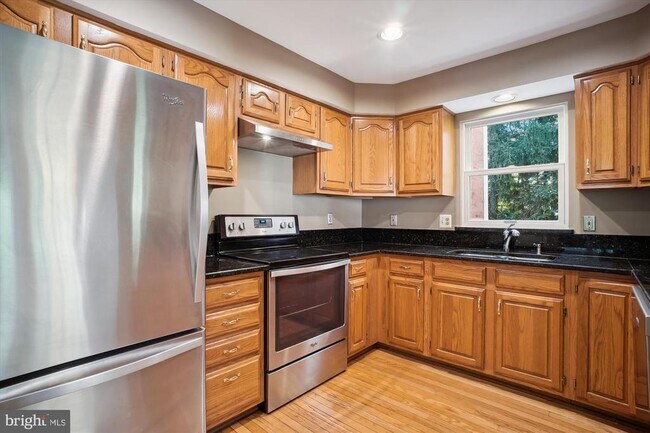 Foto del edificio - 1399 Park Garden Ln