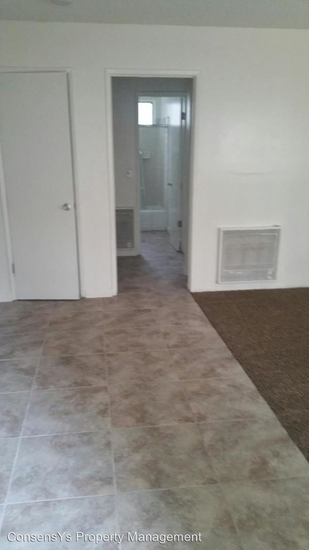 Foto del edificio - 9432 Valley View St