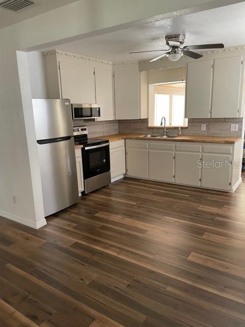 Foto del edificio - 4083 30th Ave N