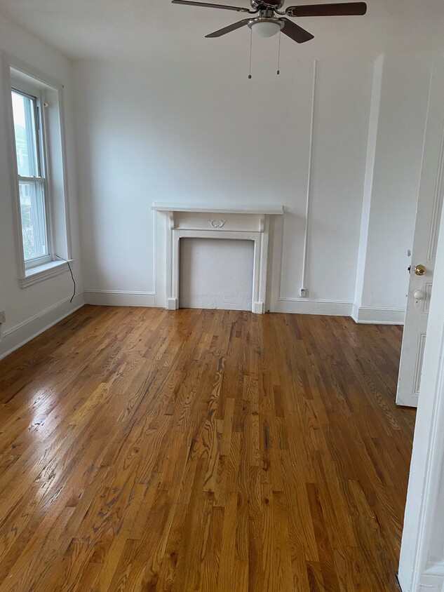 dormitorio - 1129 W Hamilton St