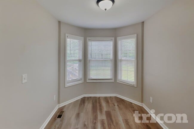 Building Photo - 6009 Plateau Ct