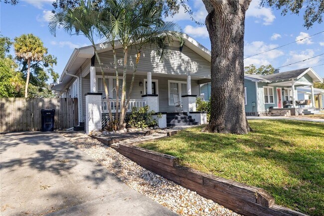 Foto del edificio - 227 W Fern St