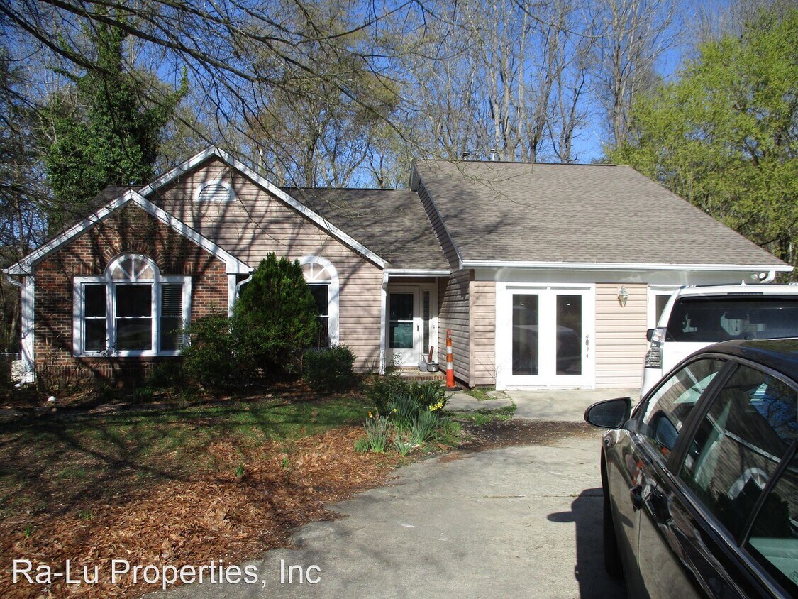 Foto principal - 4 br, 2 bath House - 4123 Silver Fox Ct