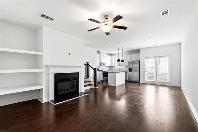 Building Photo - 1881 Plainsboro Dr