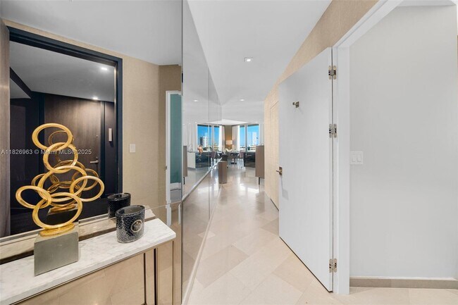 Foto del edificio - 88 SW 7th St