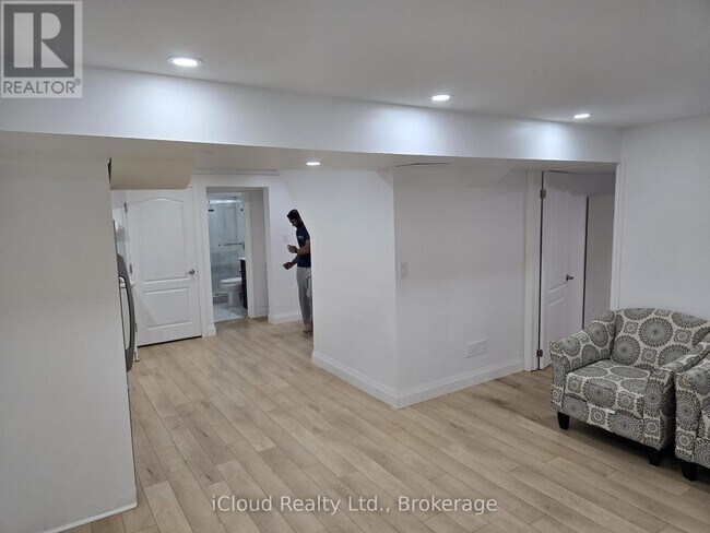 Photo du bâtiment - 1070 Galesway Blvd