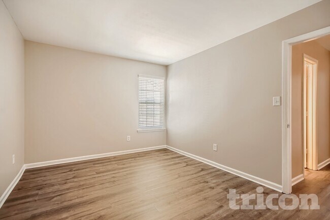 Foto del edificio - 5606 Fenway Dr