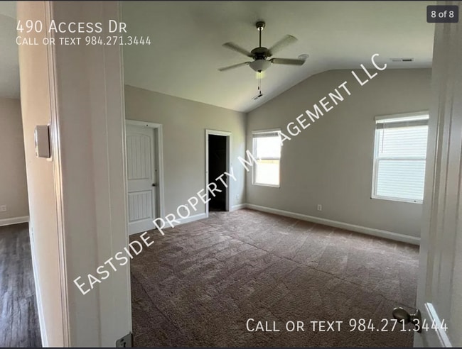 Building Photo - 490 Access Dr