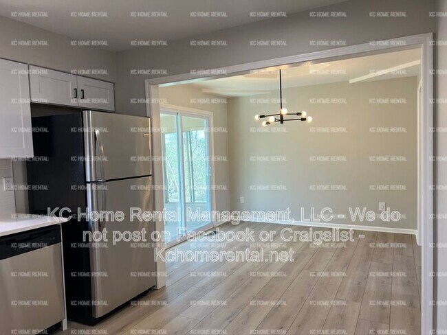 Building Photo - 12196 S Blackfoot Dr