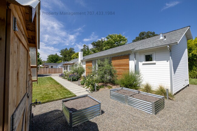 Foto del edificio - 13846 Village Ave