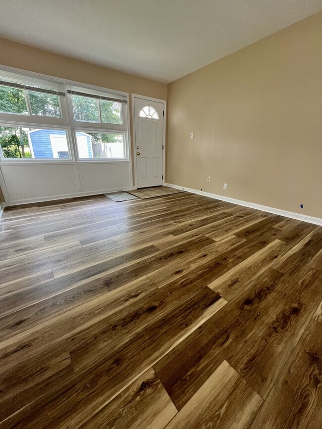 Building Photo - 1324 Clifton Ave