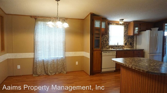 Building Photo - 410 Scarbro Ln