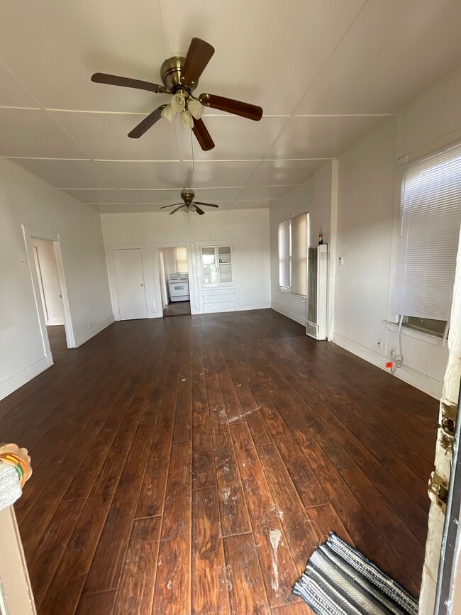 living room - 461 N Evans Rd