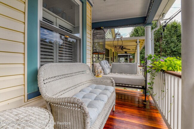 Building Photo - 135 Heck Ave