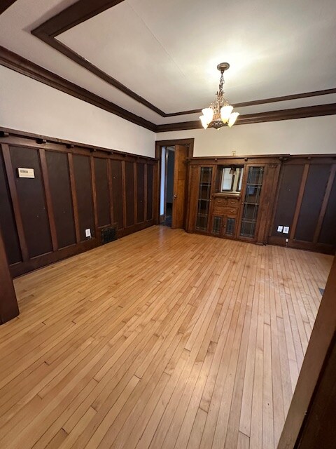 Building Photo - 319 E Montana St