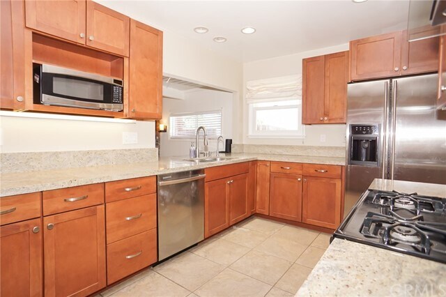 Foto del edificio - 5418 W 123rd St