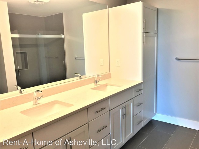 Building Photo - 2 br, 2 bath Apartment - 45 Asheland Ave #700