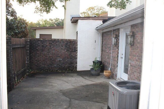 Patio - 1801 Haisten Dr
