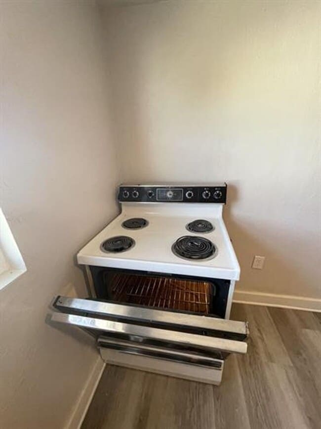 Photo - 4517 S Shields Blvd Apt B Upper - Unit B