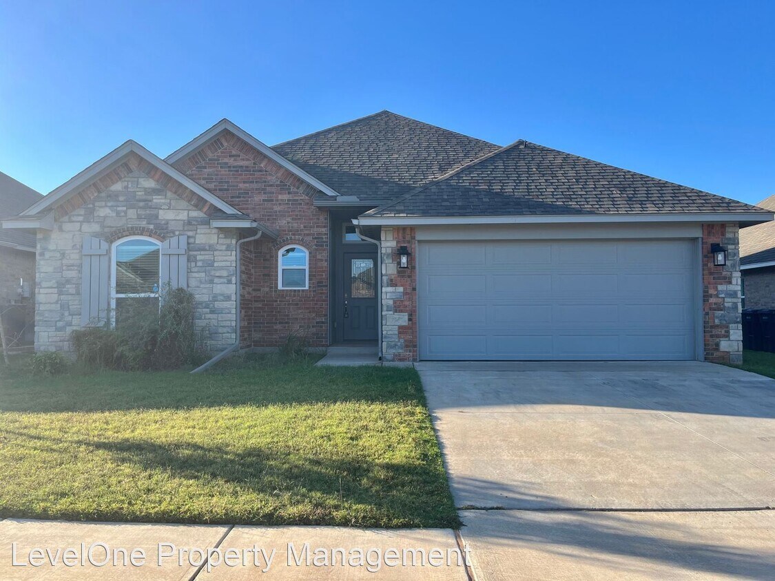 Foto principal - 3 br, 2 bath House - 4204 NW 152nd Street
