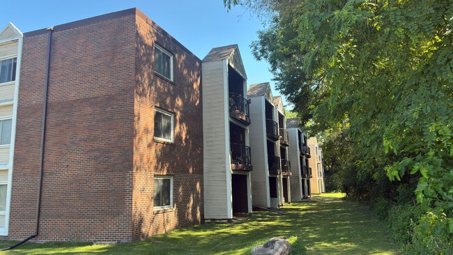 Building Photo - Dale Terrace