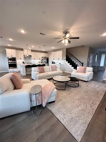 Foto del edificio - 601 Somerset Dr