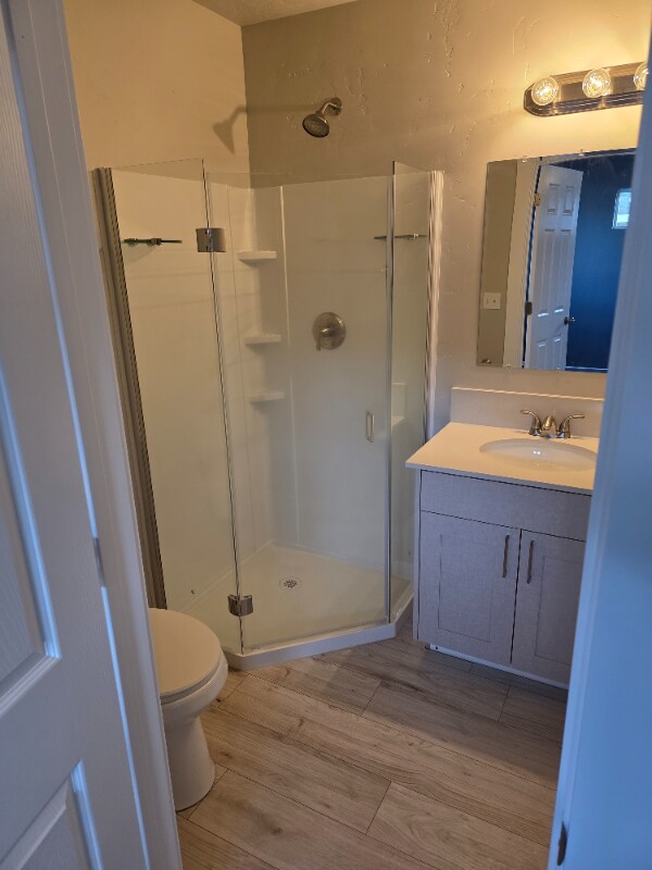 Foto del edificio - 6731 Saxton Ave