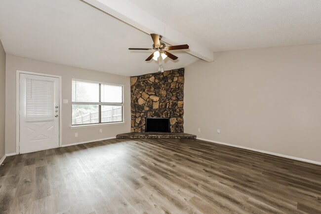 Building Photo - 1137 Harvest Hill Cir