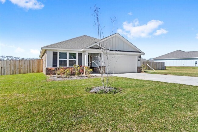 Foto del edificio - 3 Bed 2 Bath Home Lucedale City Limits