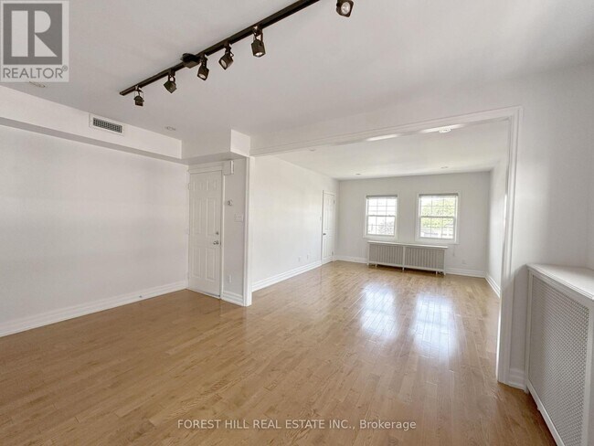 Photo du bâtiment - 1003 Avenue Rd