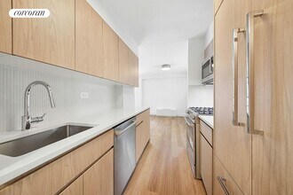 Building Photo - 501 E 87th St