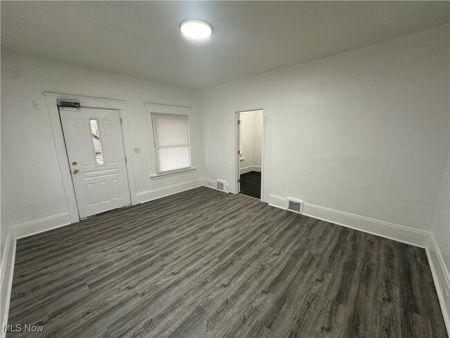 Building Photo - 3823 E 54th St