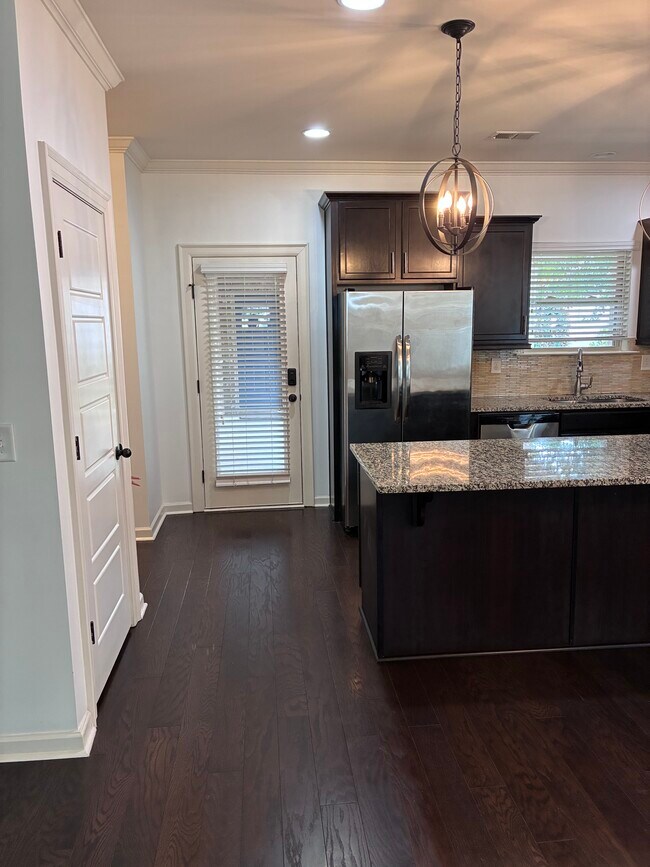 Foto del edificio - 2491 Mimms Ln