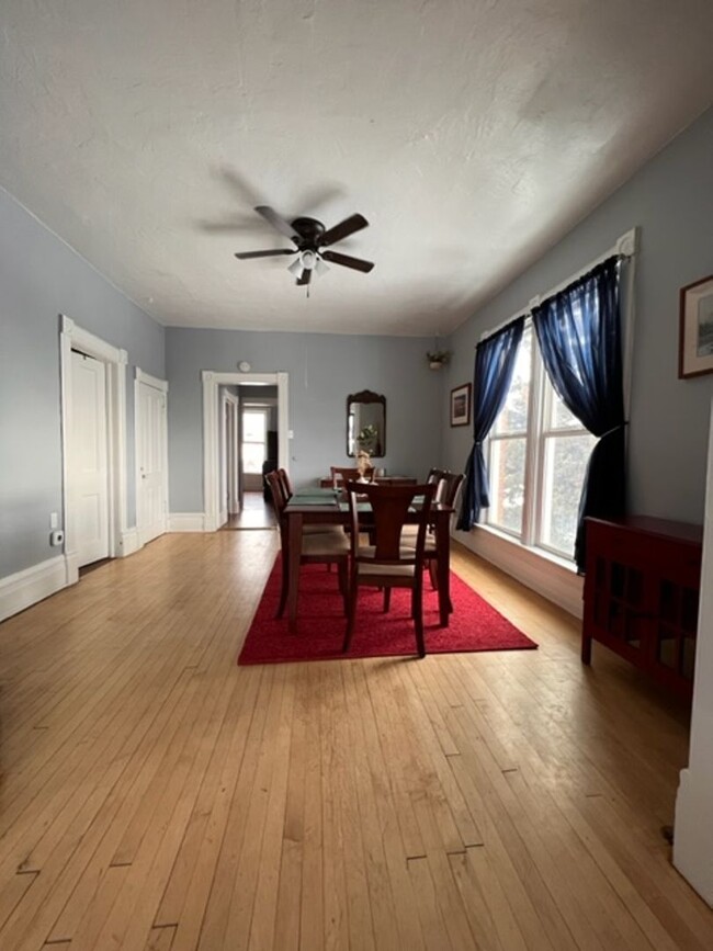 Building Photo - 410-412 Excelsior Unit 1-2