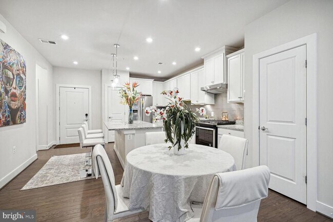 Foto del edificio - 2329 Wind Charm St