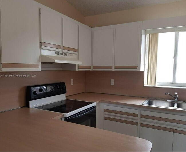 Foto del edificio - 2204 W 74th St