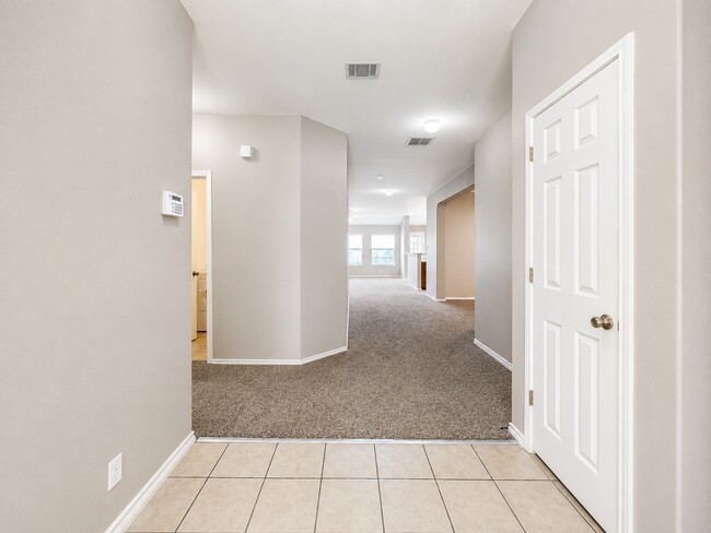 Building Photo - 9430 Anderson Way