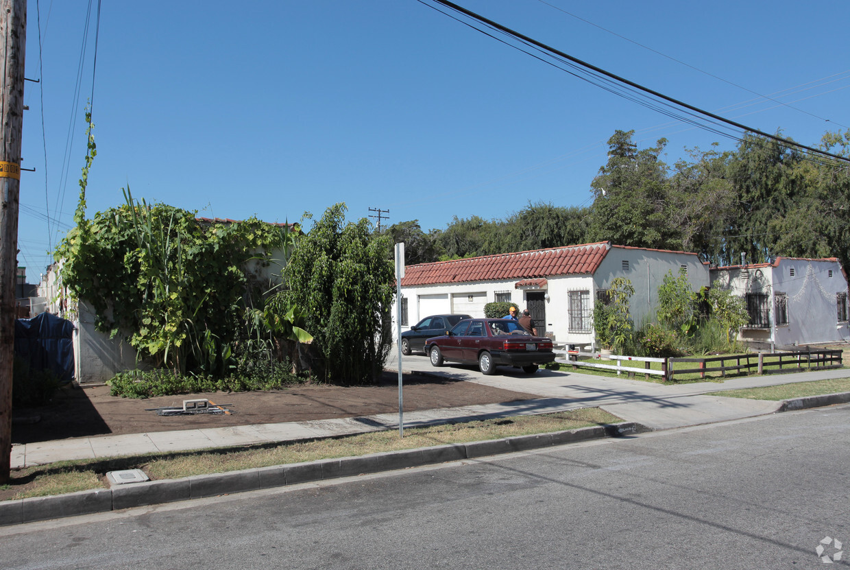 Building Photo - 4440 E 61st St