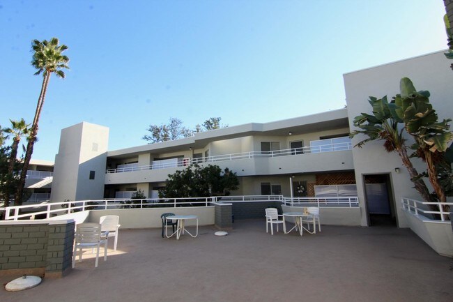 Building Photo - 1 bedroom in Encino CA 91316