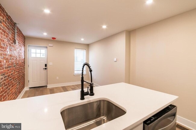 Foto del edificio - 1844 S 23rd St