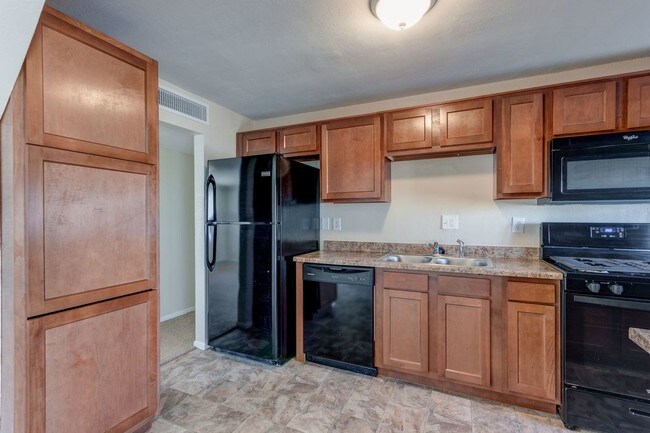 Foto del edificio - 1815 N 59th Ave