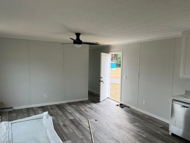 Building Photo - 16800 Jessica Rd