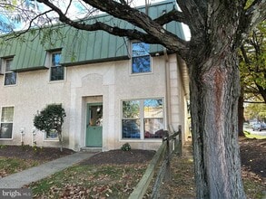 Building Photo - 441 Tomlinson Rd Building Photo - 441 Tomlinson Rd