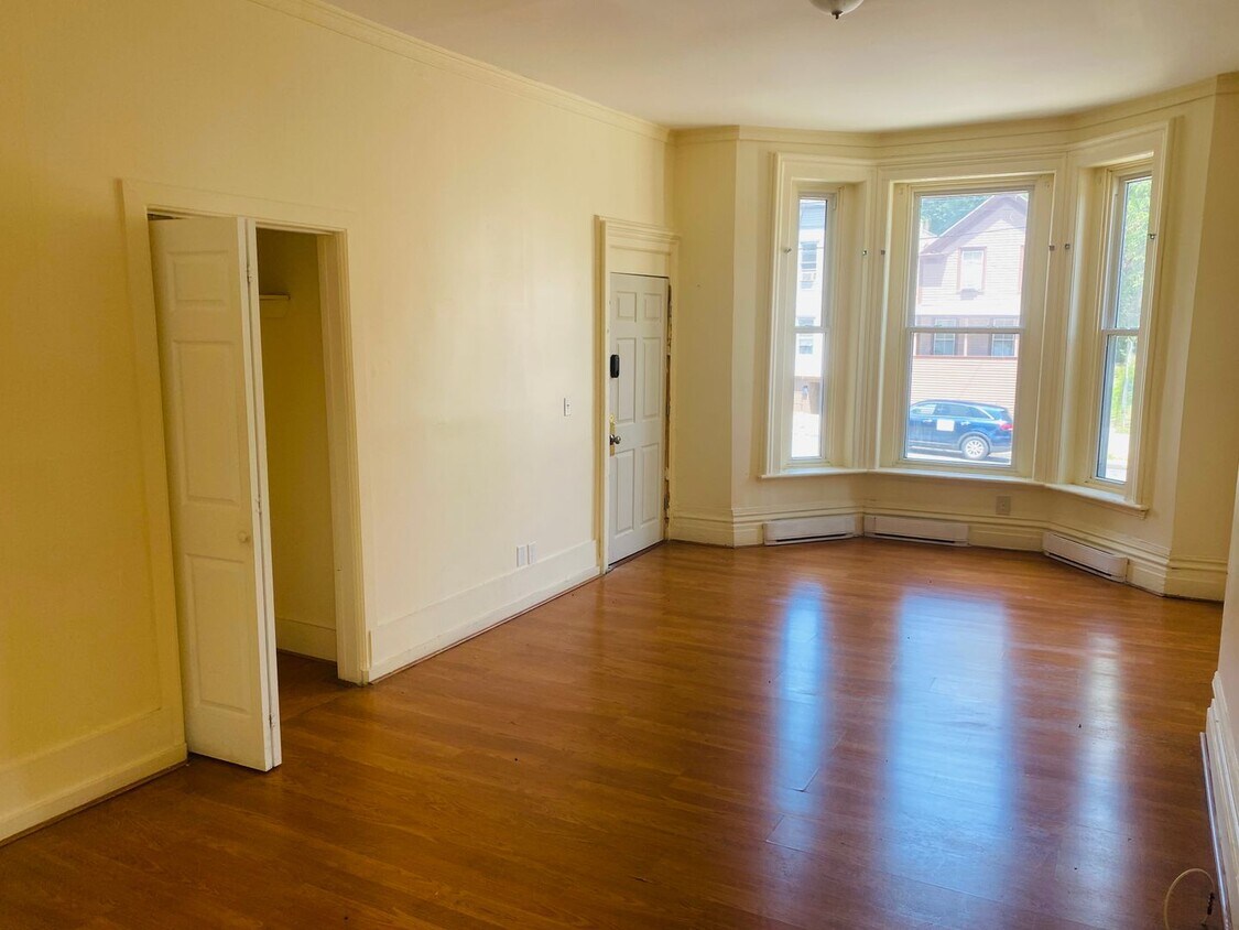Foto principal - 362 Clinton Ave